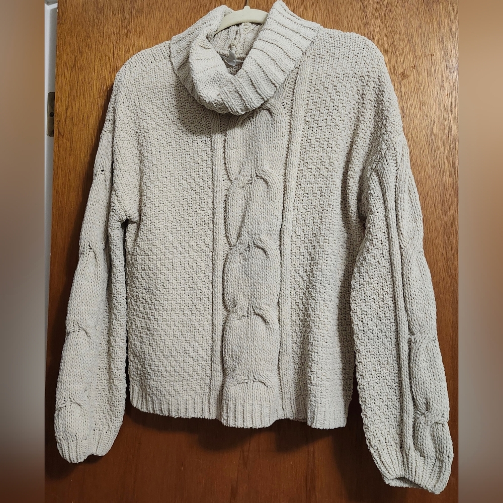 Seven7 by Melissa McCarthy - Very Cozy BEIGE Sweater, 100% Polyester.